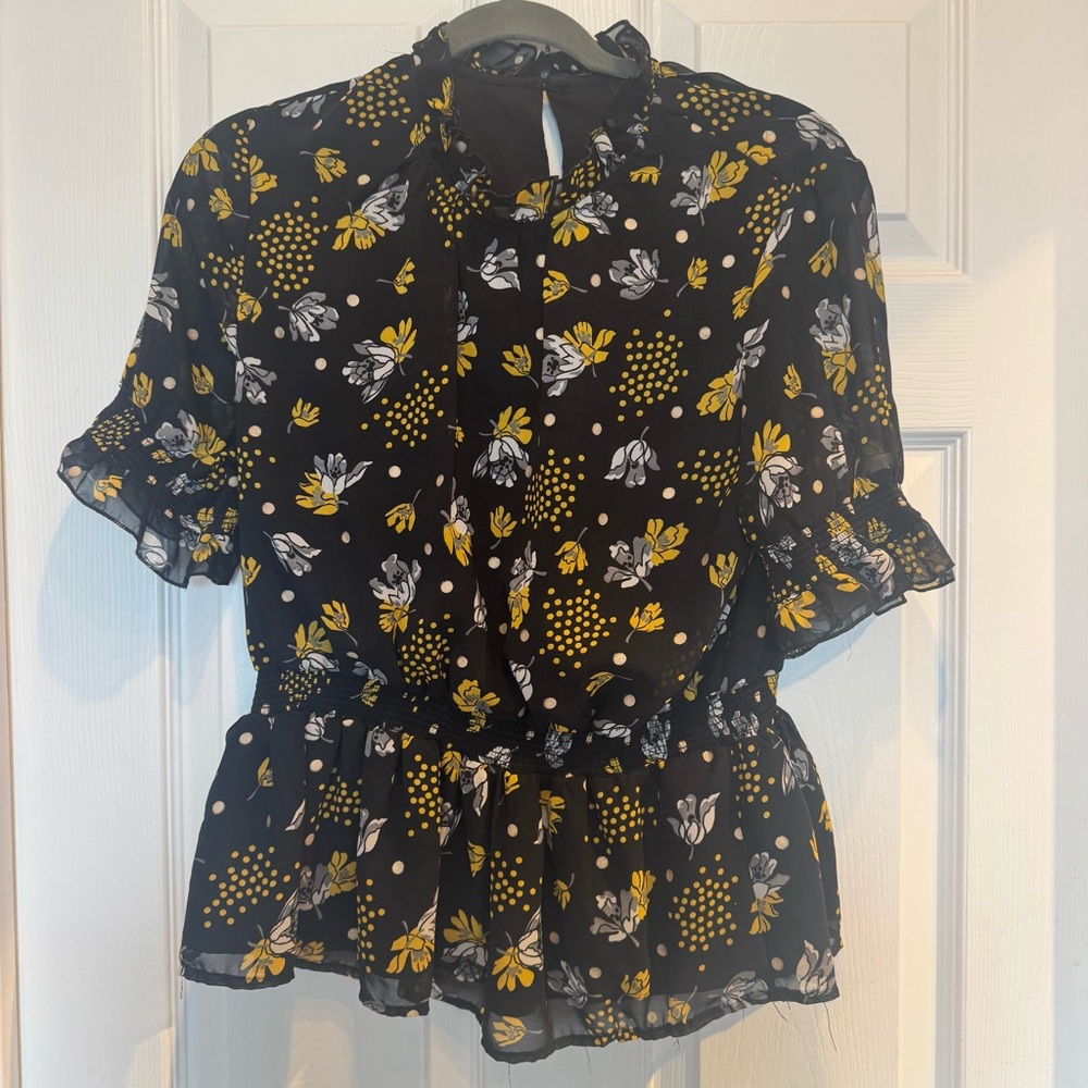 Chemistry Peplum Top – Black with Yellow Florals – Women’s Large